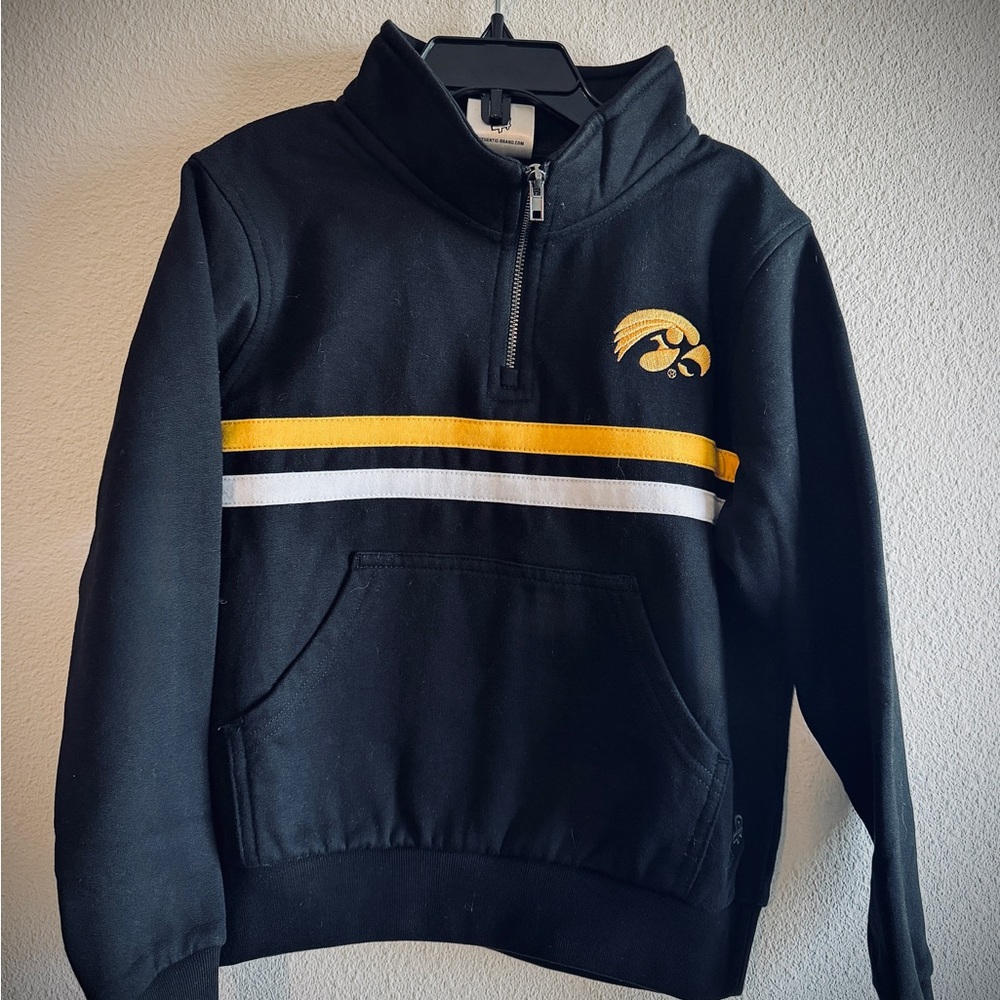 Hawkeyes Youth Small Quarter-Zip Sweater NWT